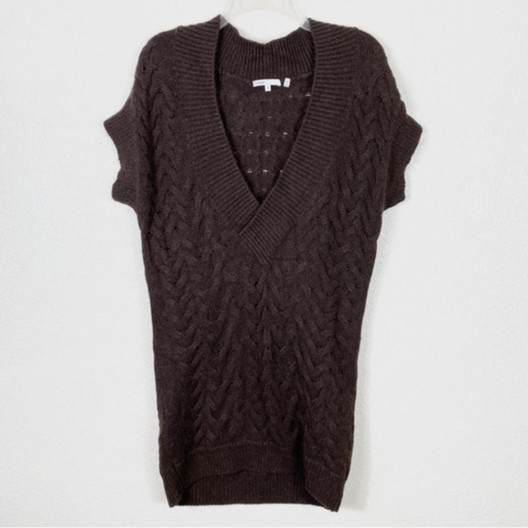 Stunning Vince knit alpaca/wool blend sweater in deep grey/blackeuc - Picture 5 of 7